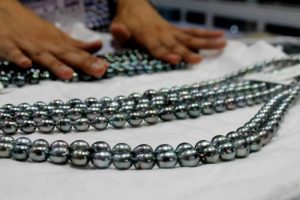 Learn How Natural Pearls Are Different from Cultured Pearls